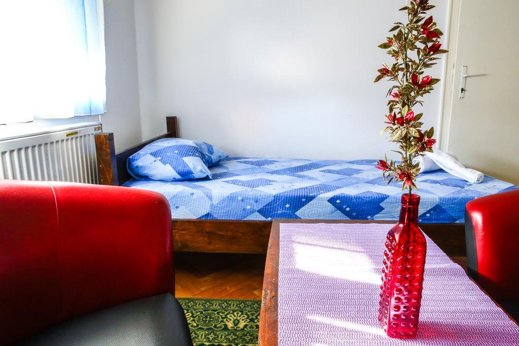 The Comfy Hostel Skopje Room photo